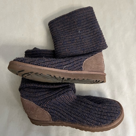 ❄️ UGG Australia Classic Cardy Knit Button Boots – Chestnut Brown, Size 7 ❄️ - Picture 8 of 8